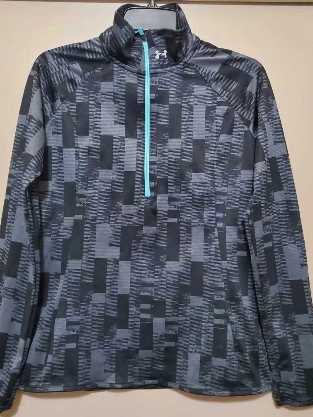 Under Armour Black & Teal Patterned 1/4 Zip Pullover - Picture 3 of 5